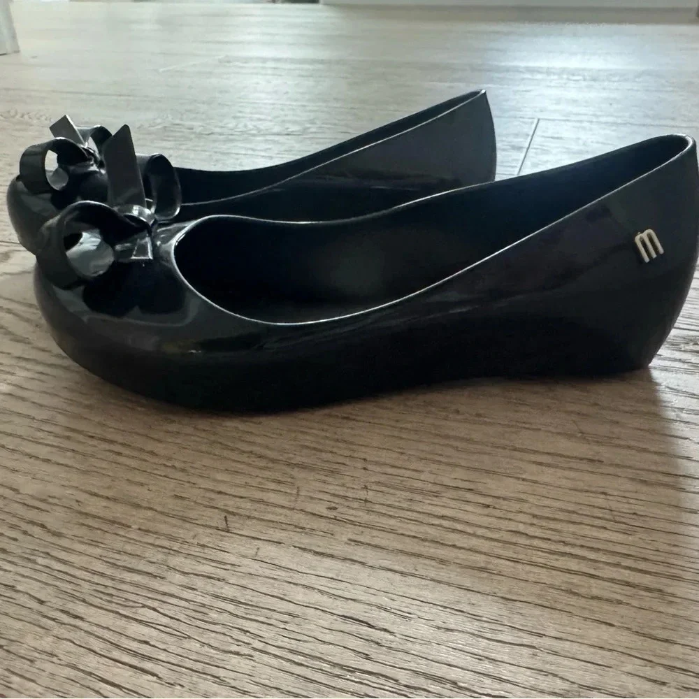 MINI MELISSA Ultragirl Bow girls size 1 New never worn